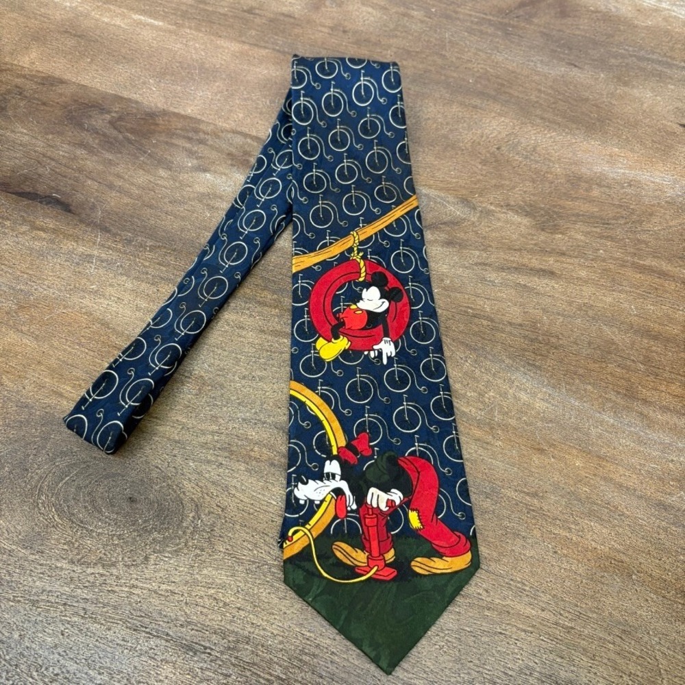 Vintage Disney Mickey Unlimited Tie Necktie‎ Mickey Mouse Goofy Novelty Print